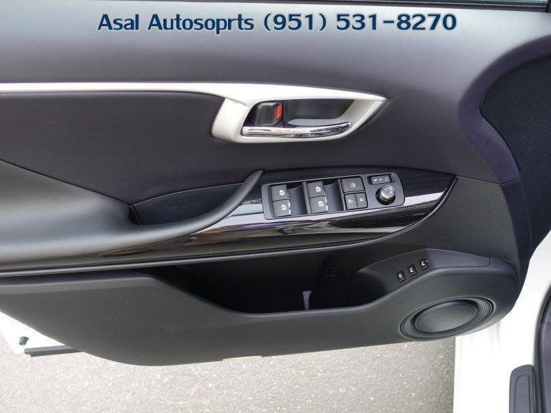 Used 2017 Toyota Mirai FWD image 29