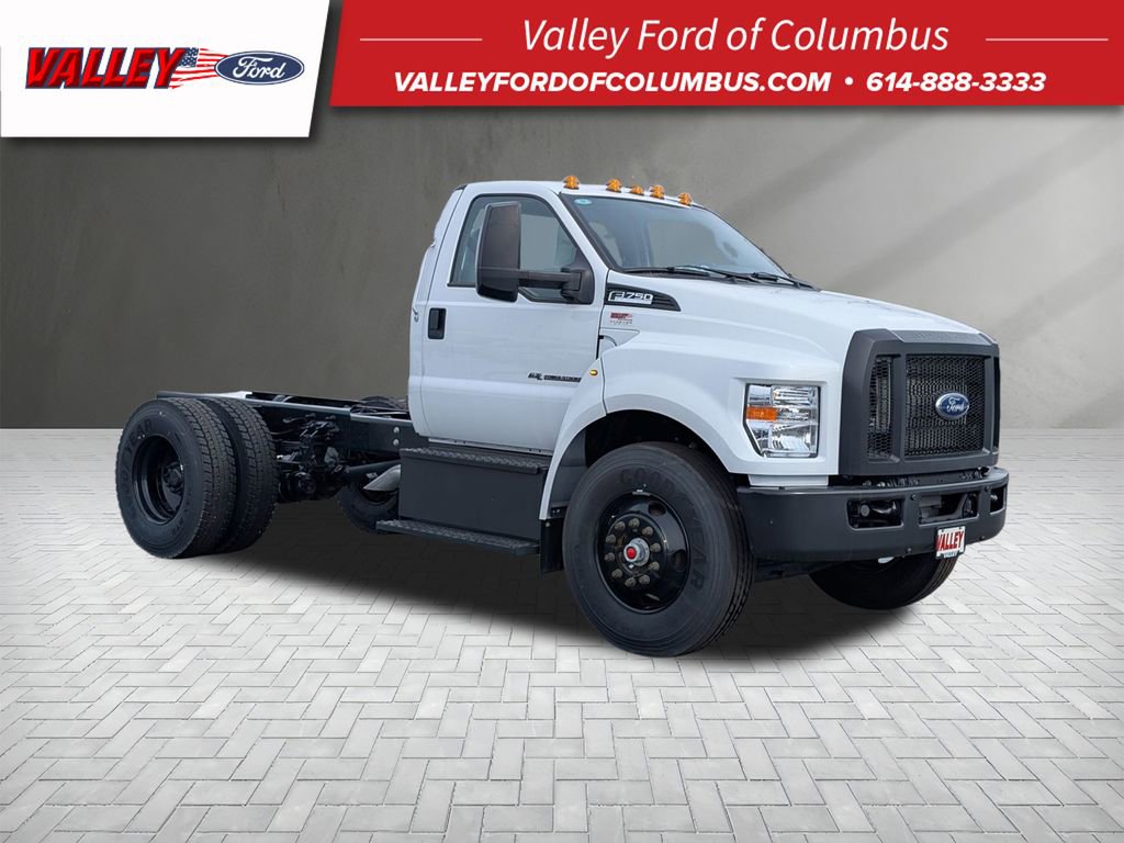 New 2025 Ford F750 2WD Regular Cab Super Duty image 1