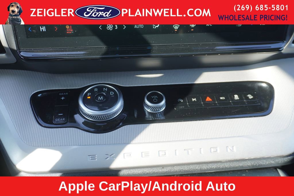 Used 2025 Ford Expedition Active image 30