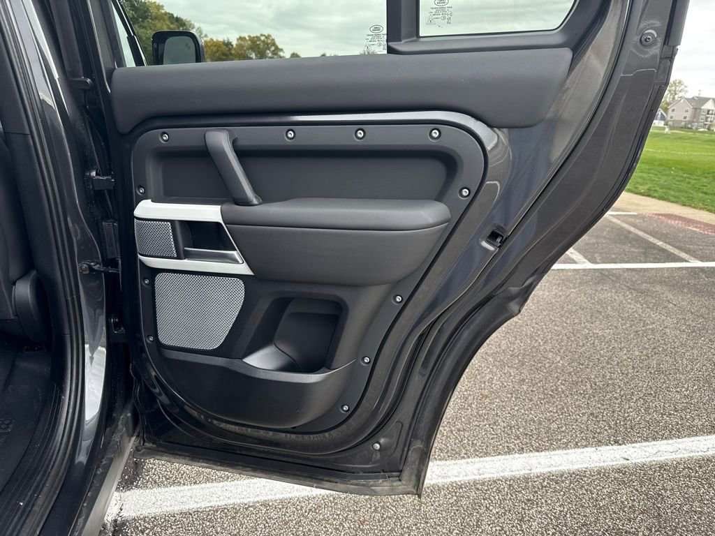 New 2024 Land Rover Defender 130 S image 25