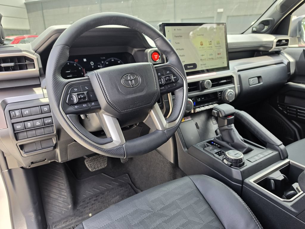 Used 2025 Toyota 4Runner TRD Off-Road Premium AWD/4WD image 18