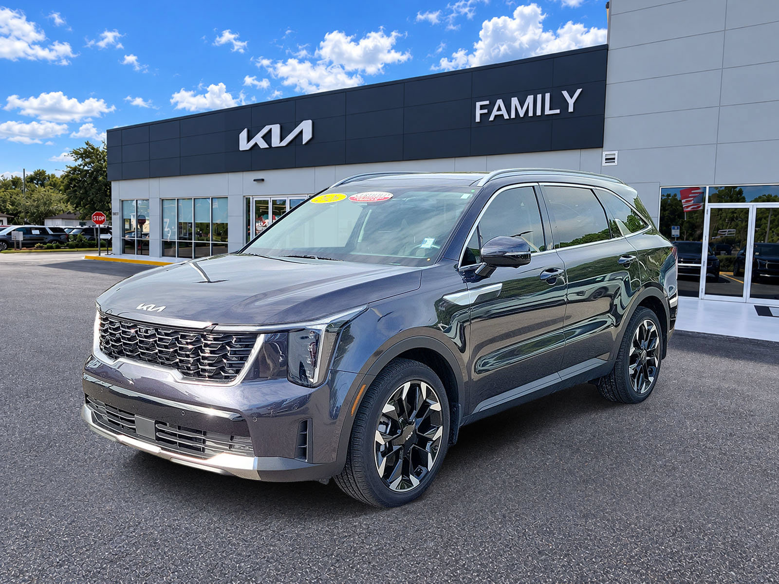 Certified 2026 Kia Sorento SX FWD image 3
