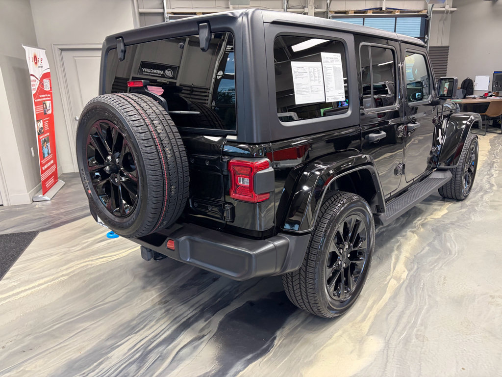 Used 2022 Jeep Wrangler Unlimited Sahara w/ Cold Weather Group AWD/4WD image 31