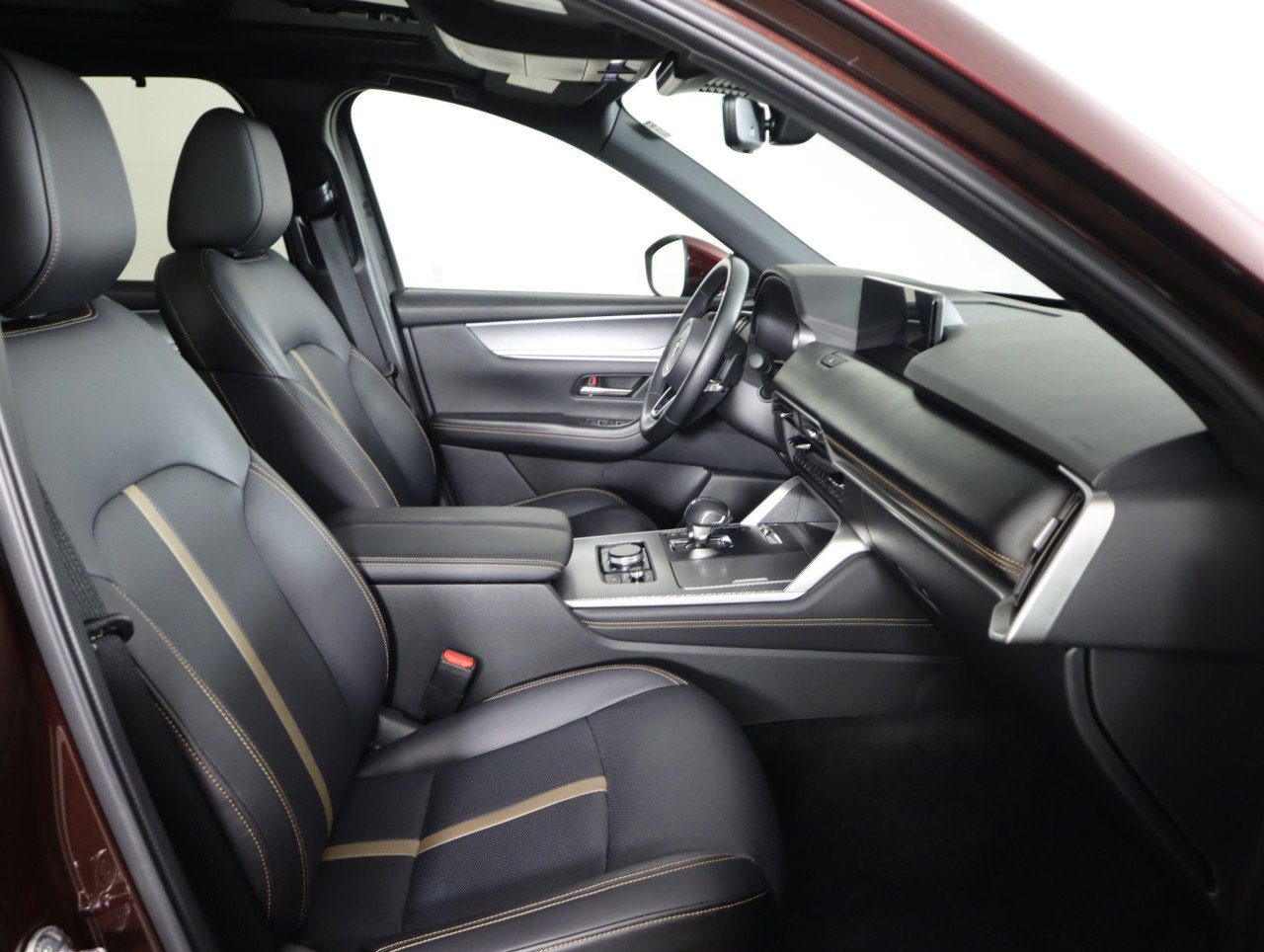 Used 2025 MAZDA CX-90 Plug-In Hybrid w/ Premium Plus image 11