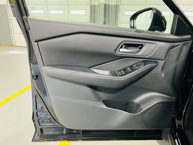 New 2026 Nissan Rogue SV w/ Cold Weather Package FWD image 20