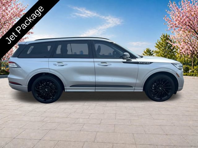 Certified 2023 Lincoln Aviator Reserve w/ Equipment Group 201A AWD/4WD image 9