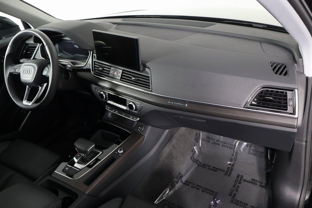 Used 2024 Audi Q5 e Premium image 9