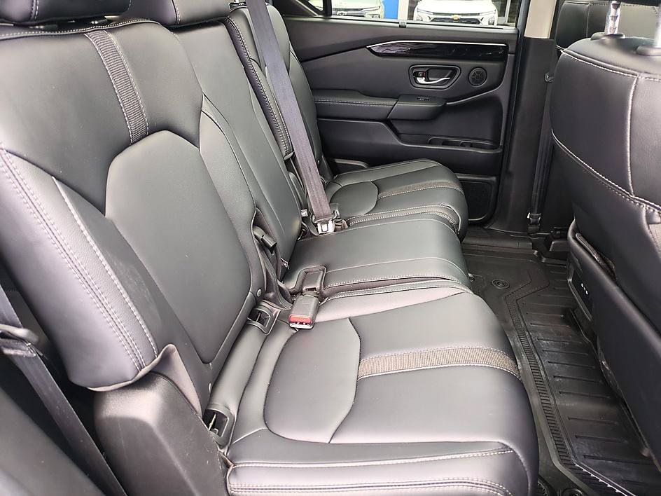 Used 2024 Honda Pilot Touring image 33