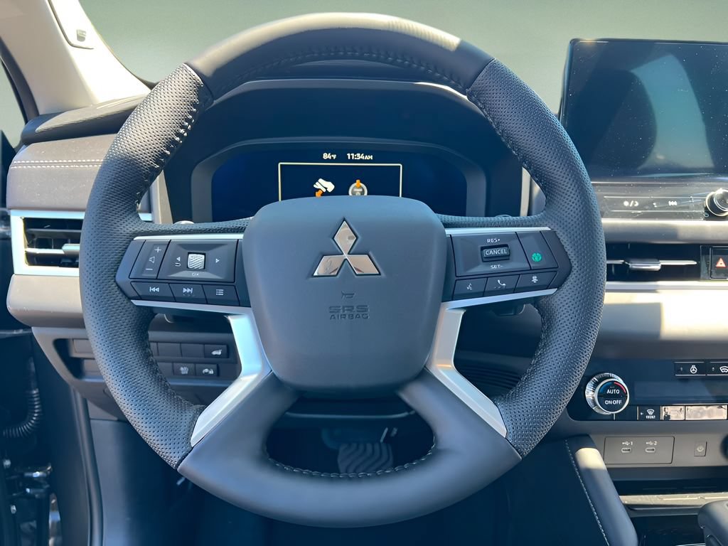 New 2026 Mitsubishi Outlander SE AWD/4WD image 16