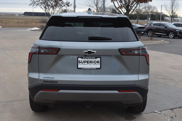 New 2026 Chevrolet Equinox LT image 6