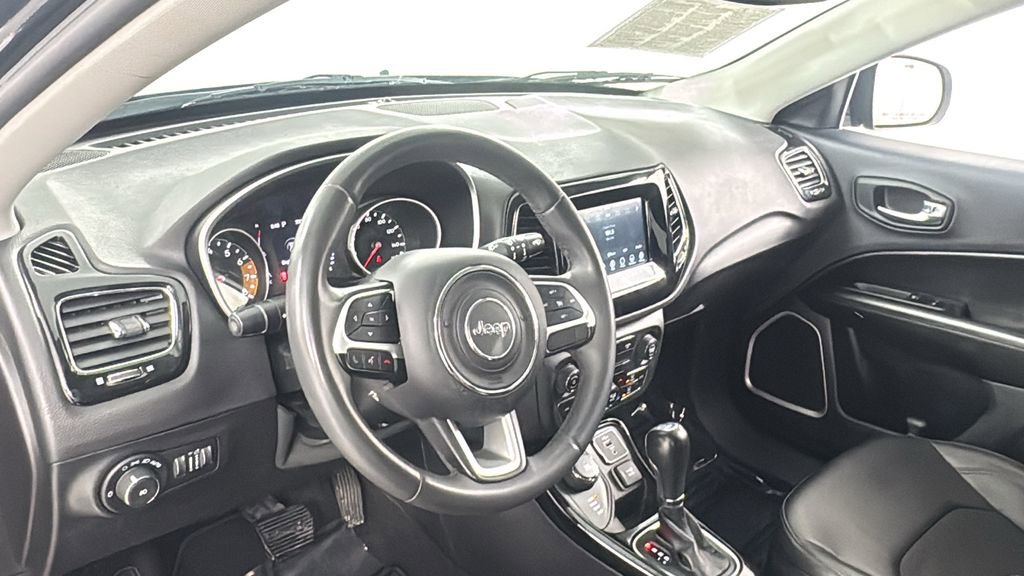 Used 2021 Jeep Compass Latitude image 33