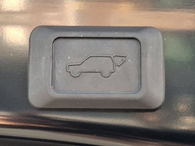 Used 2024 Toyota RAV4 XLE image 30