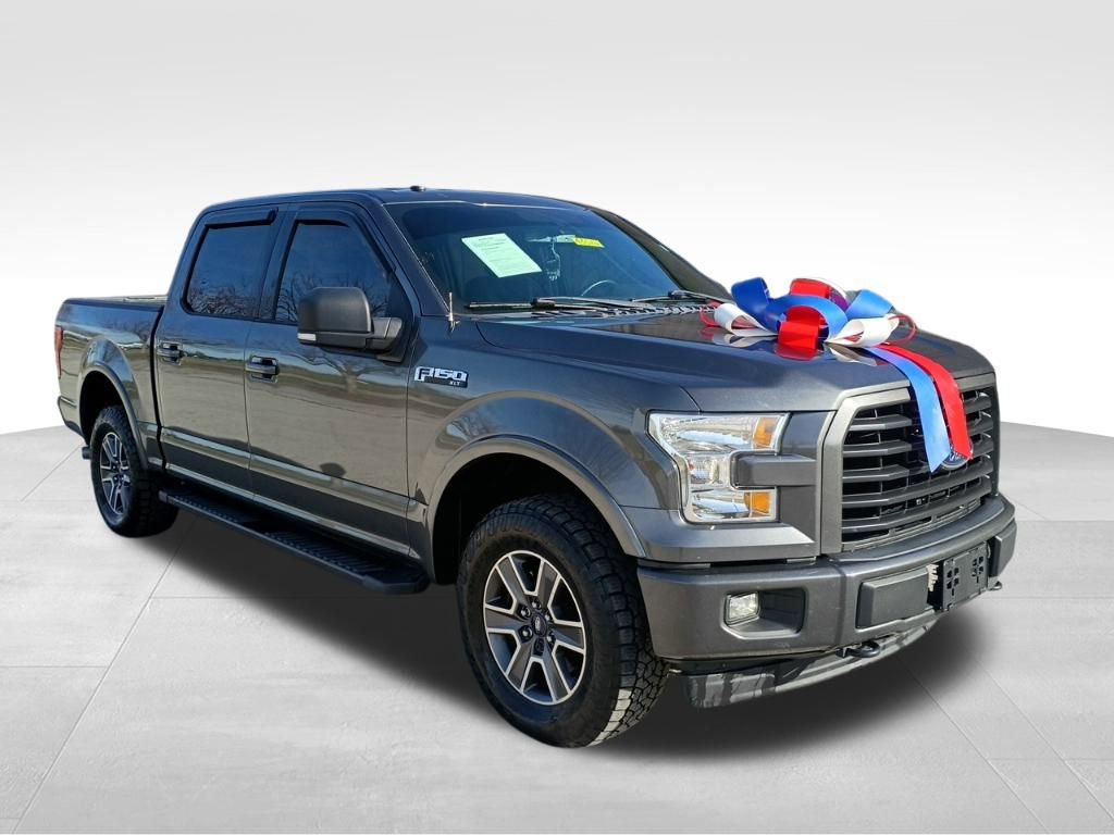 Used 2017 Ford F150 XLT w/ Equipment Group 302A Luxury image 7