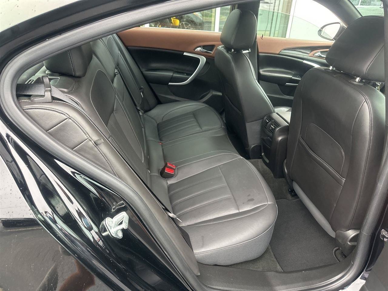 Used 2017 Buick Regal Sport Touring FWD image 9