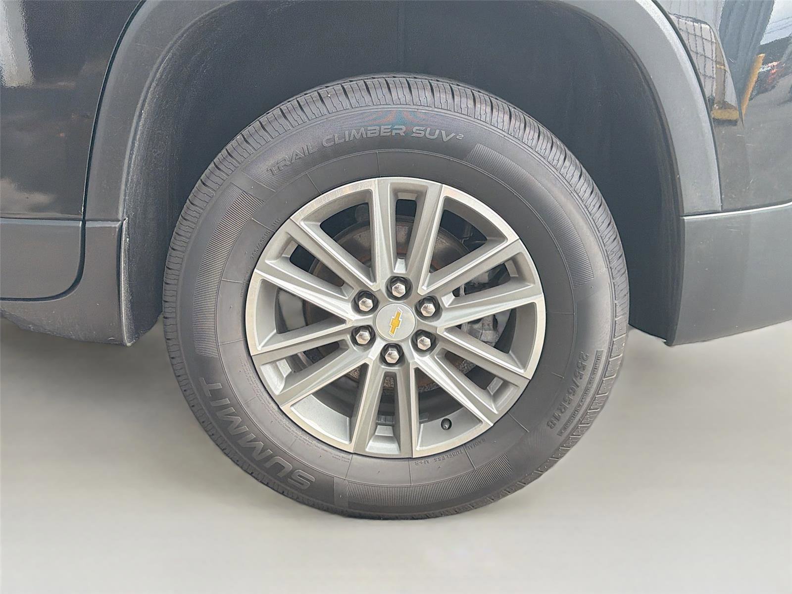 Used 2022 Chevrolet Traverse LT image 31