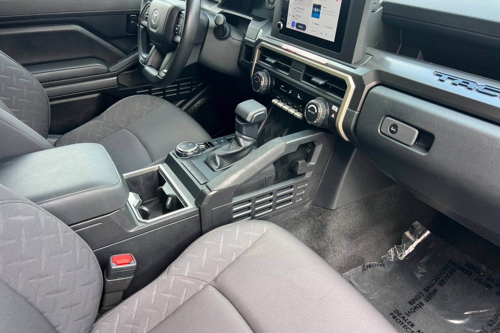 Certified 2025 Toyota Tacoma SR5 AWD/4WD image 15