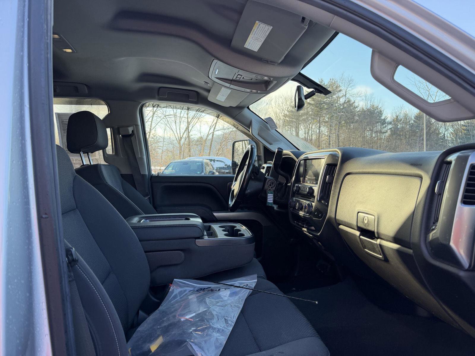Used 2019 Chevrolet Silverado 2500 LT w/ LT Convenience Package image 15