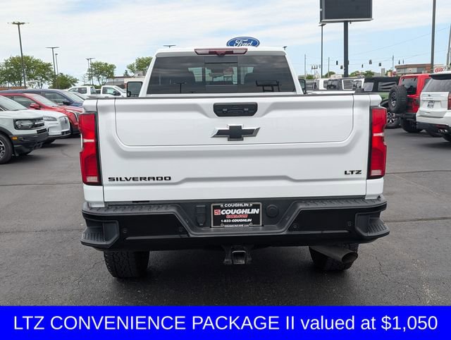 Used 2025 Chevrolet Silverado 3500 LTZ w/ Trail Boss Package AWD/4WD image 7