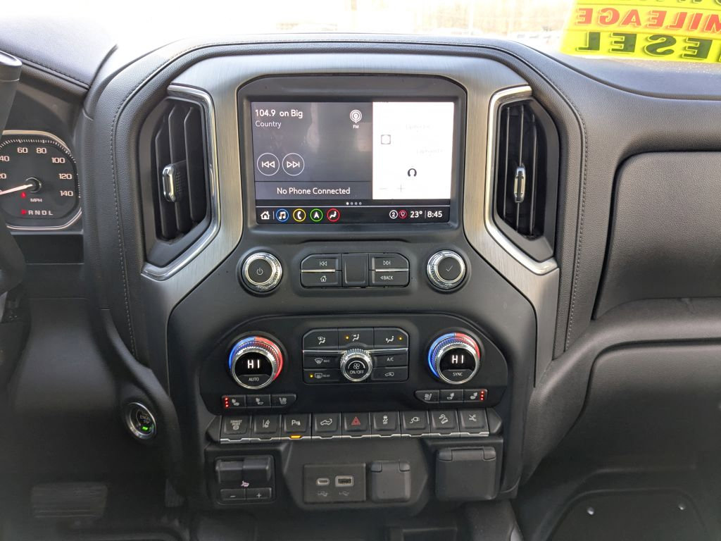 Certified 2022 GMC Sierra 3500 Denali w/ Denali Black Diamond Edition image 22