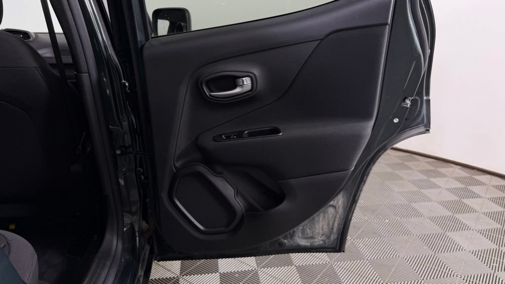 Used 2021 Jeep Renegade Sport AWD/4WD image 27