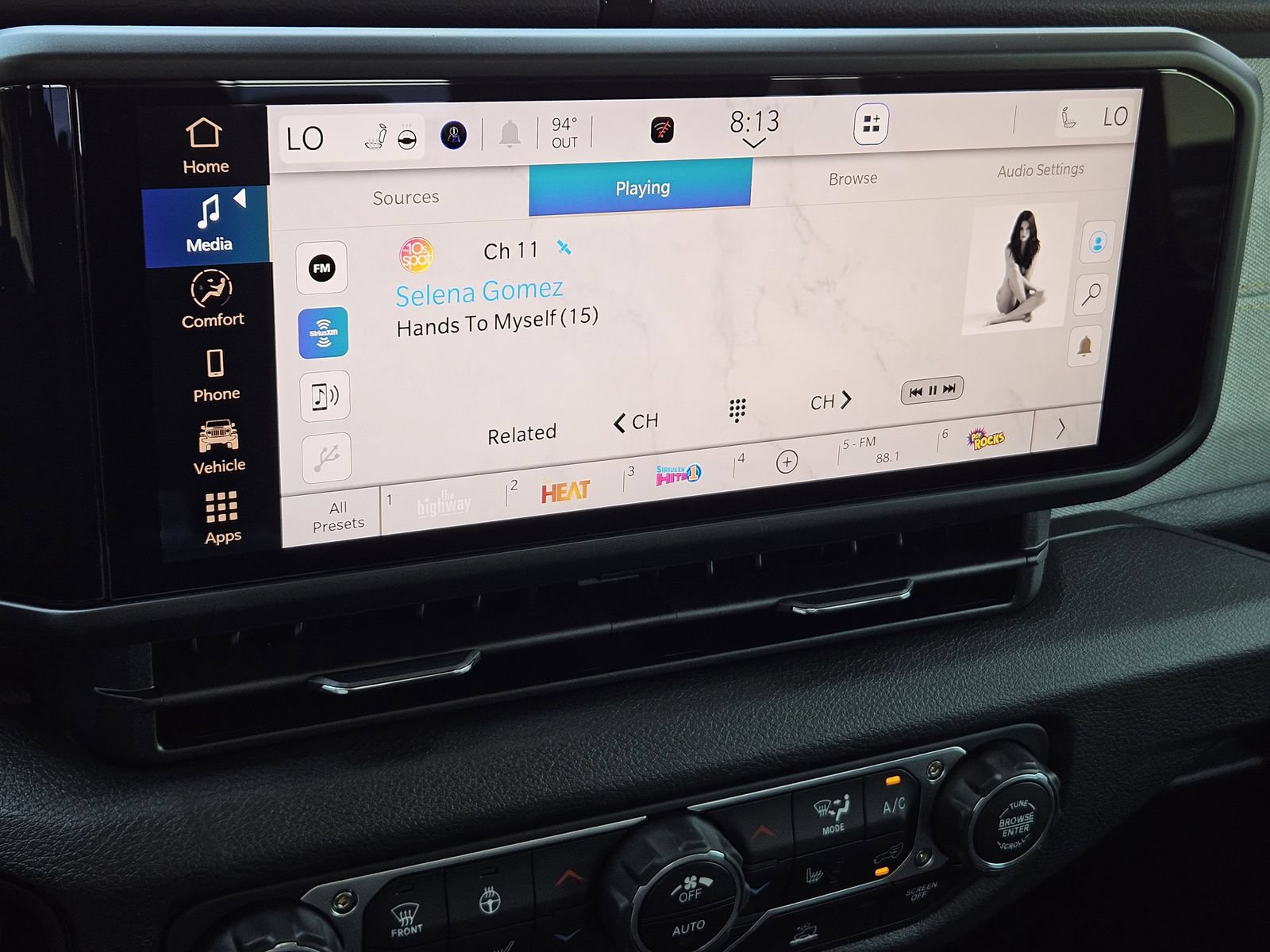 New 2025 Jeep Gladiator Sport AWD/4WD image 15