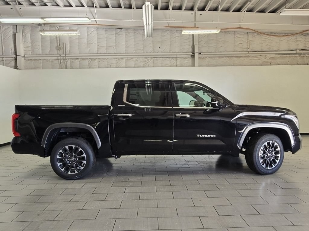 New 2026 Toyota Tundra Limited AWD/4WD image 18