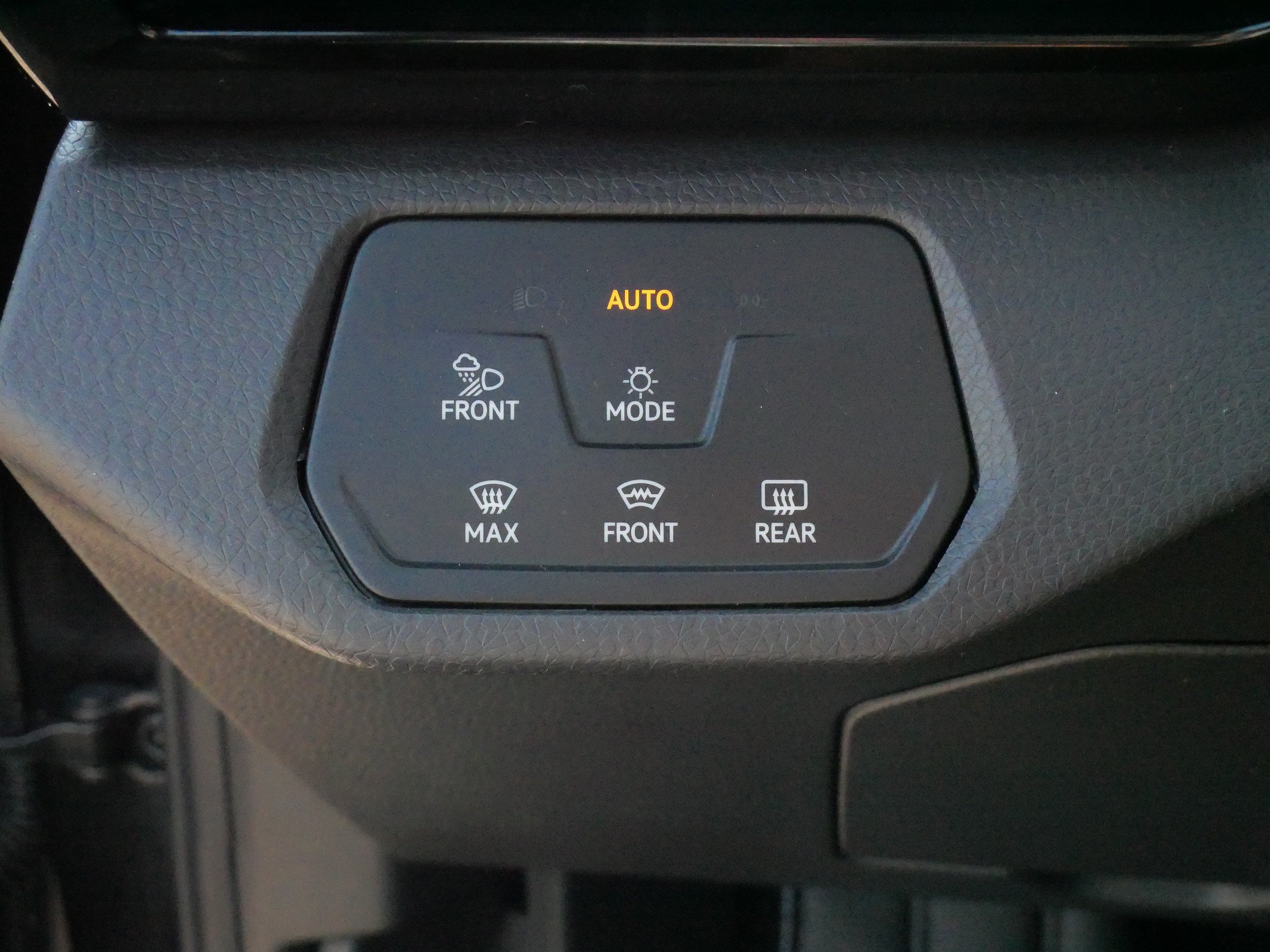 Certified 2023 Volkswagen ID.4 Pro S AWD/4WD image 26