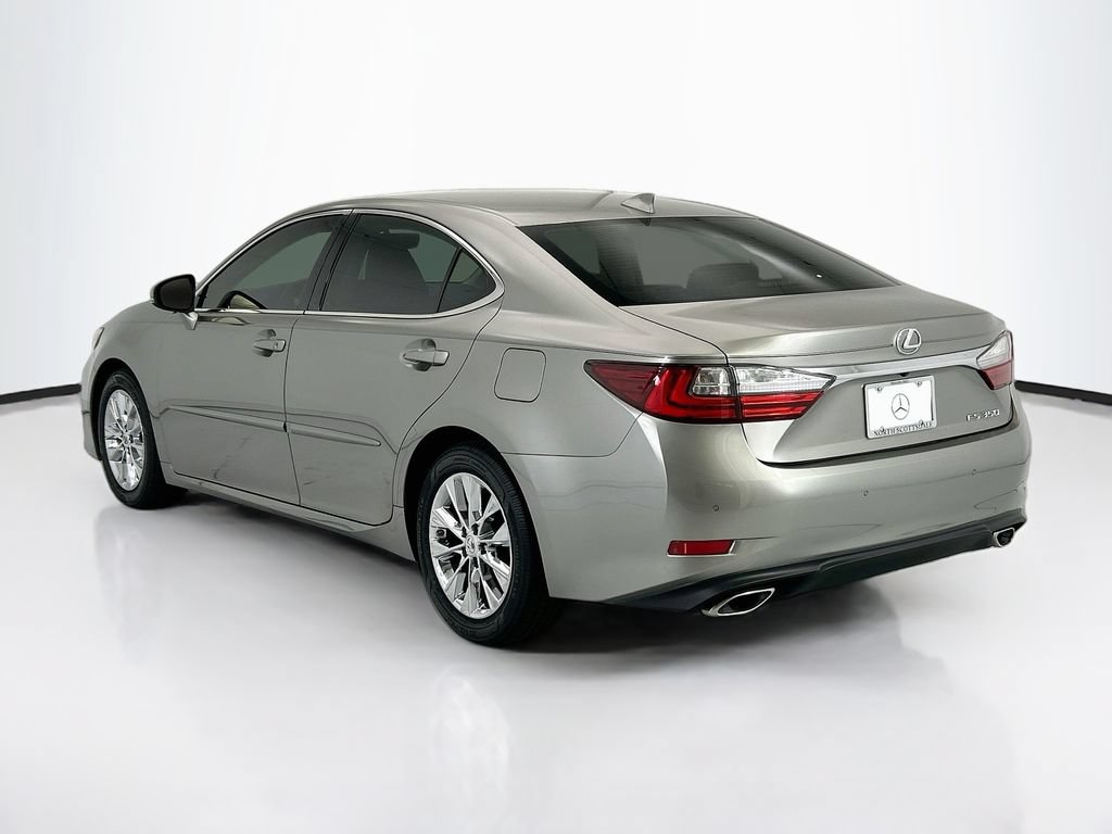 Used 2016 Lexus ES 350 w/ Premium Package w/Wood Trim FWD image 7