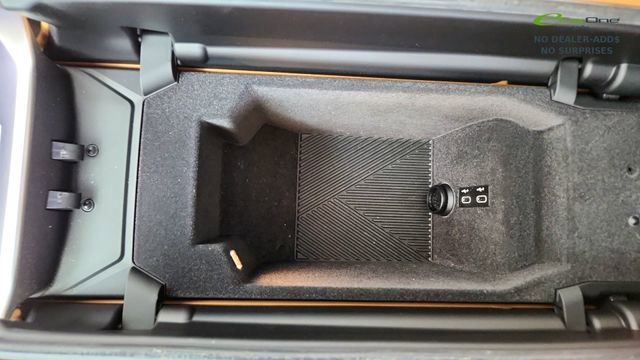 Used 2023 BMW 740i image 50