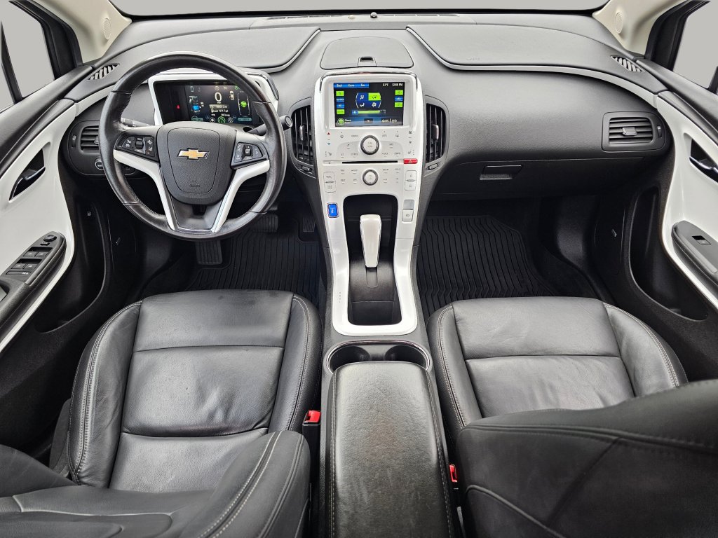 Used 2014 Chevrolet Volt Premium w/ Premium Trim Package image 2