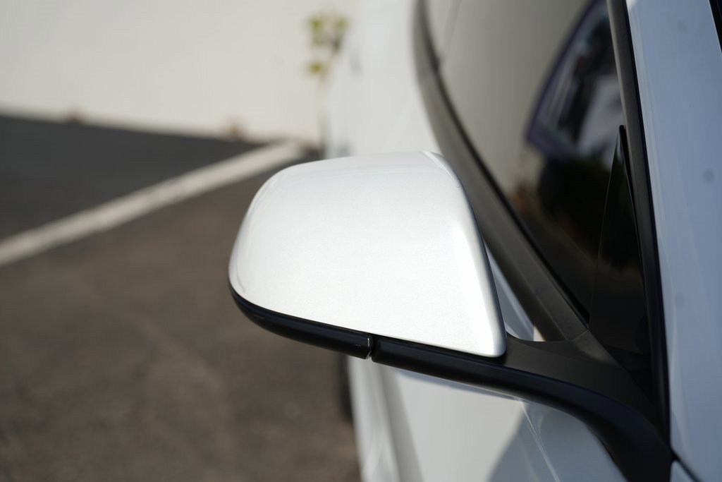 Used 2023 Tesla Model 3 Standard Range image 9