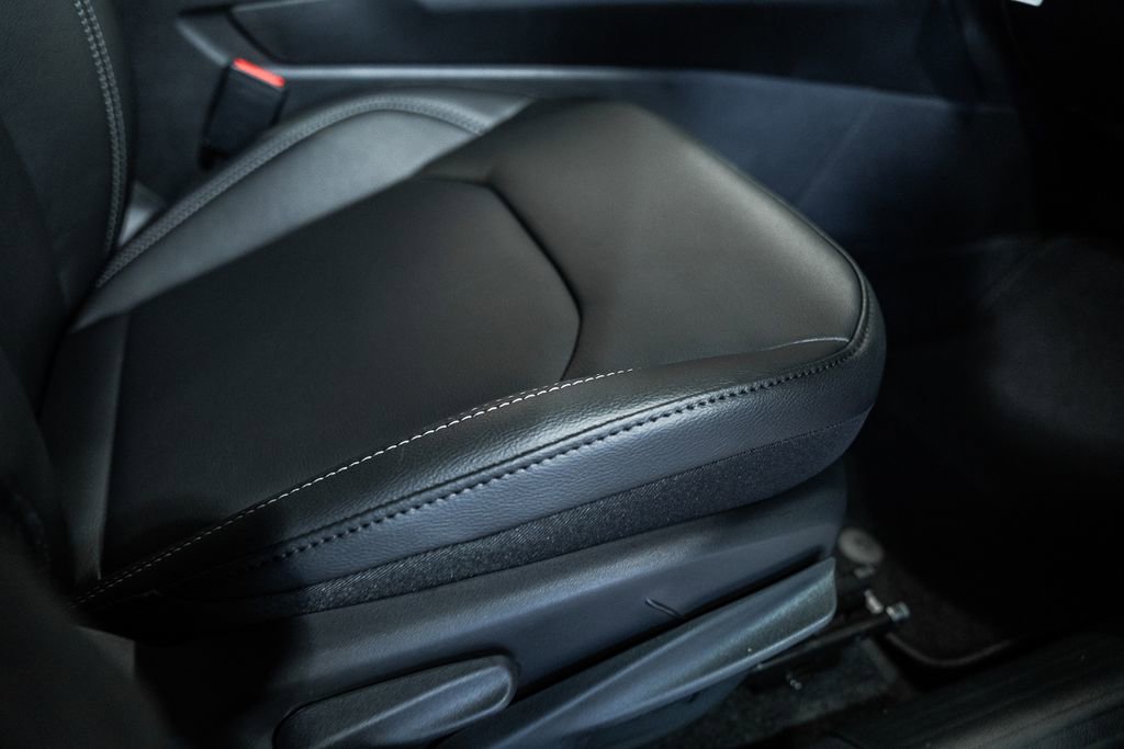 New 2026 Jeep Compass Limited w/ Sun, Sound & Navigation Group image 34