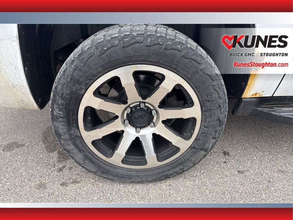 Used 2012 Chevrolet Suburban LT w/ Luxury Package image 12