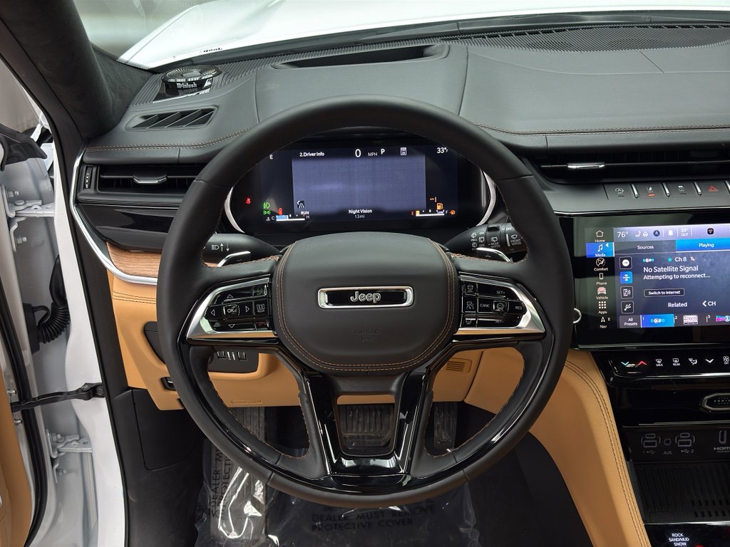 New 2026 Jeep Grand Cherokee Summit image 11