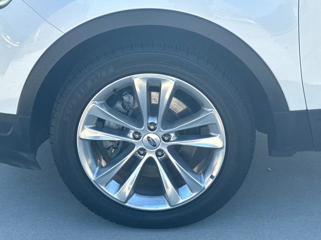 Used 2018 Ford Explorer XLT w/ Equipment Group 202A image 5