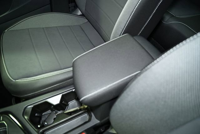 Used 2024 Volkswagen Taos SE image 26