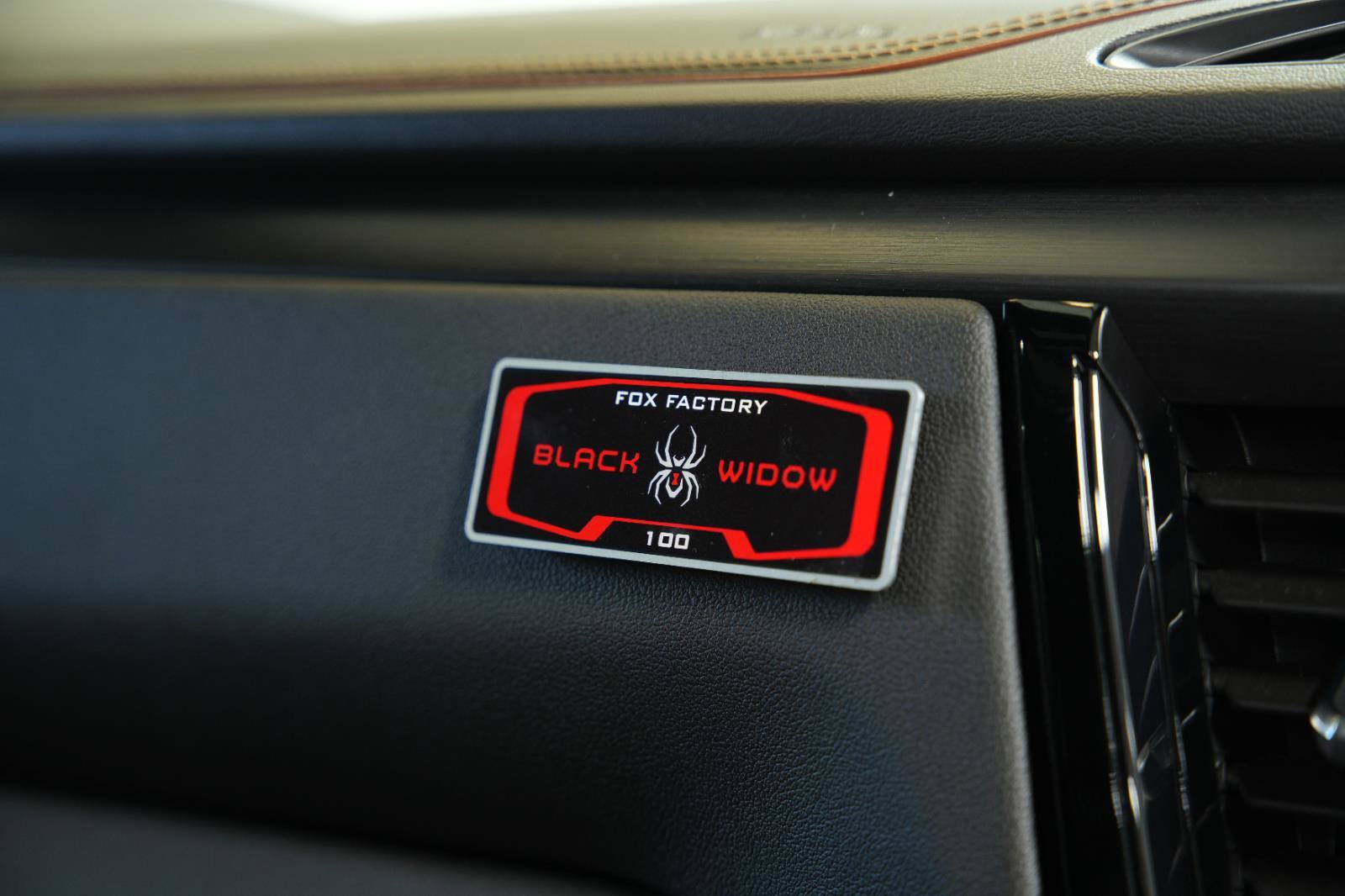 New 2026 GMC Sierra 1500 AT4 w/ AT4 Premium Package AWD/4WD image 21