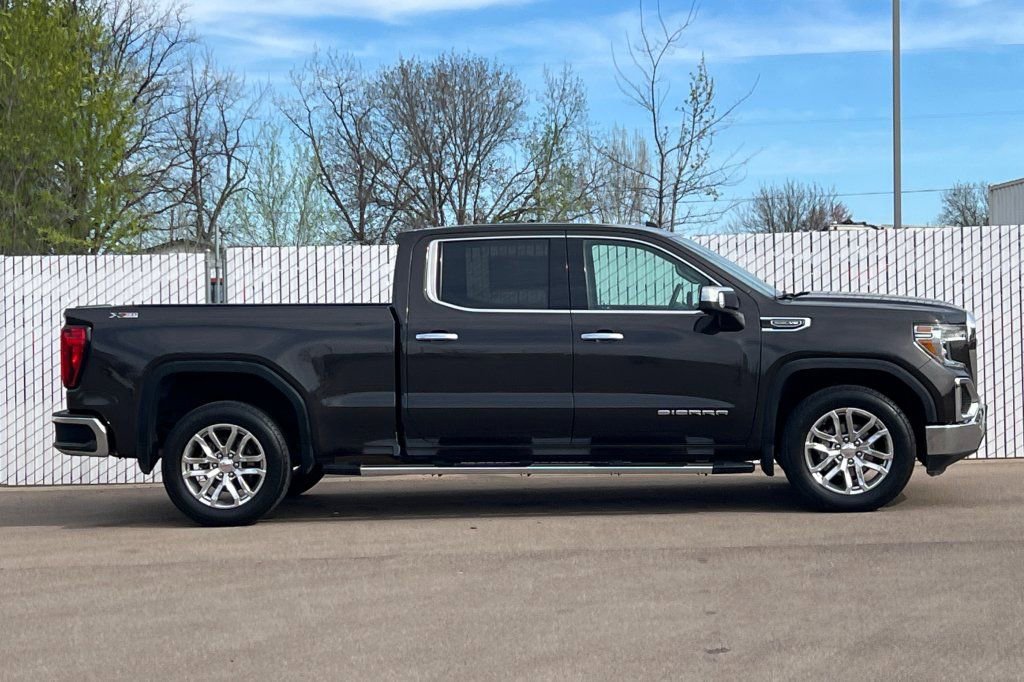 Used 2021 GMC Sierra 1500 SLT w/ SLT Premium Plus Package AWD/4WD image 3