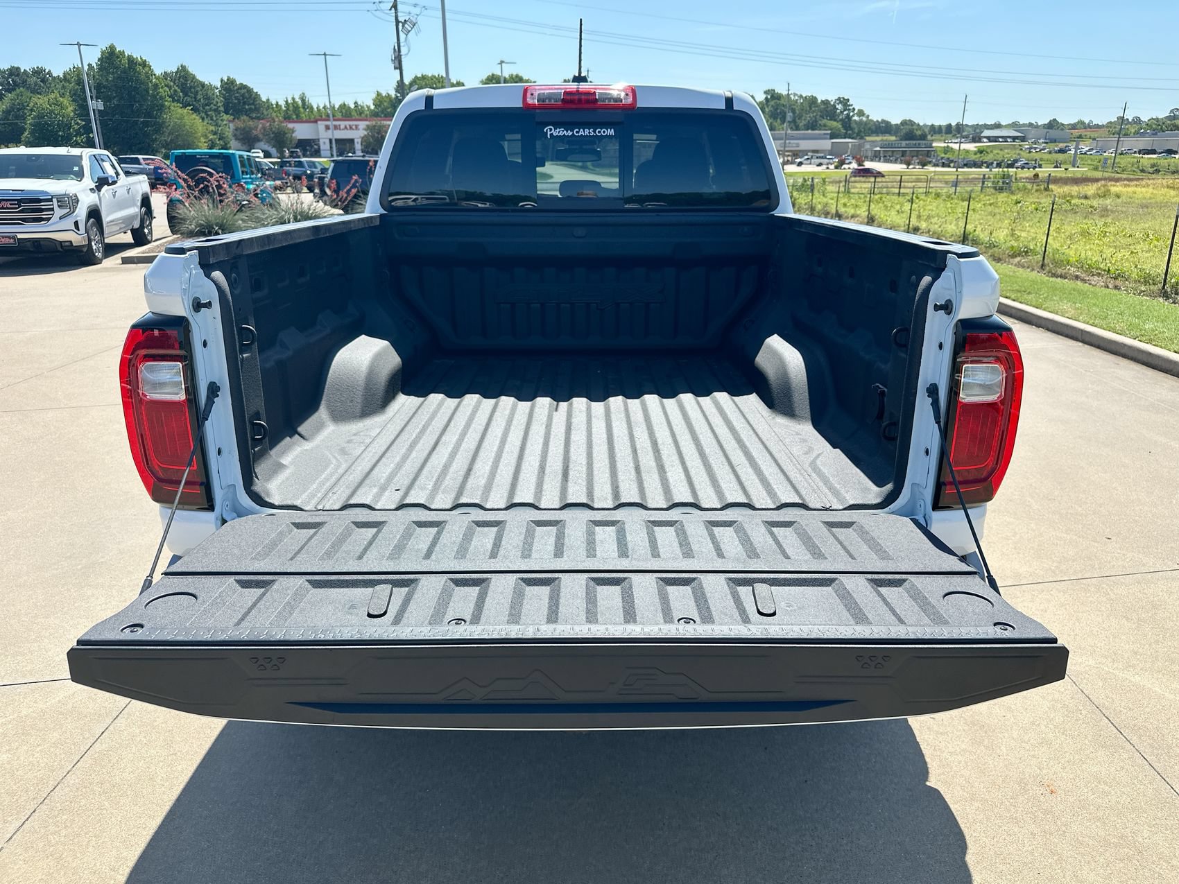 Used 2024 GMC Canyon AT4X AWD/4WD image 24