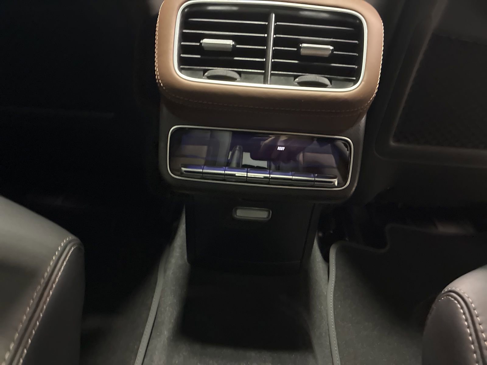 New 2026 Mercedes-Benz GLS 63 AMG 4MATIC image 26