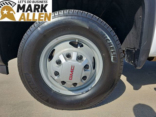 Used 2025 GMC Sierra 3500 Pro AWD/4WD image 32