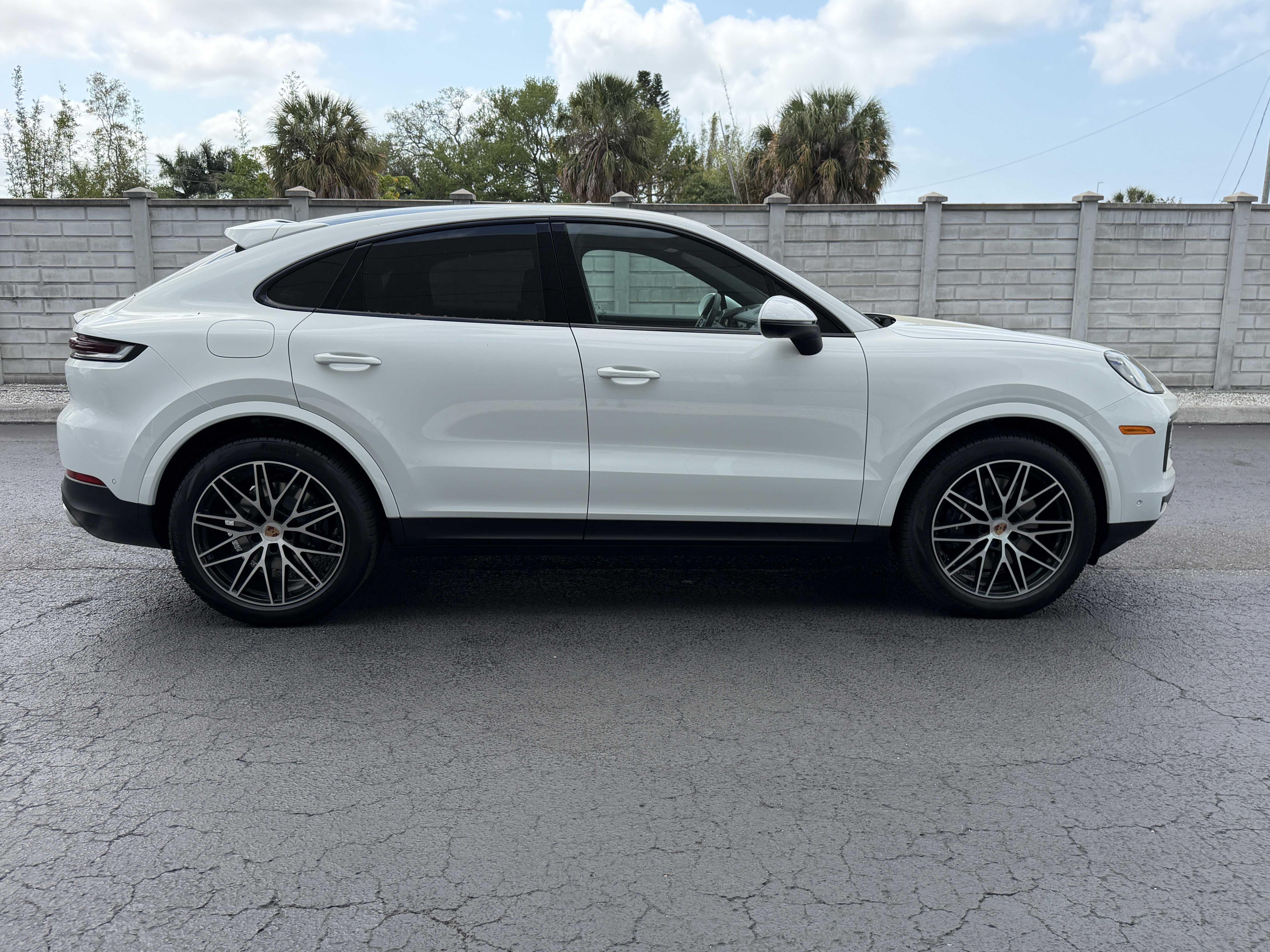 New 2026 Porsche Cayenne Coupe image 7