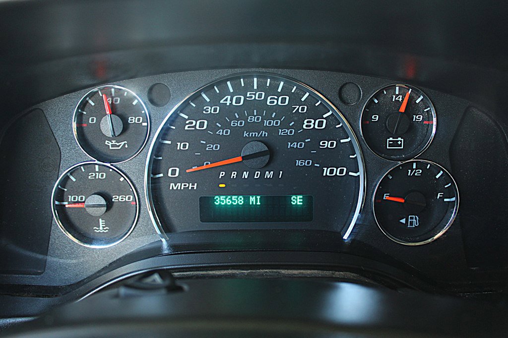 Used 2020 Chevrolet Express 3500 LS image 21