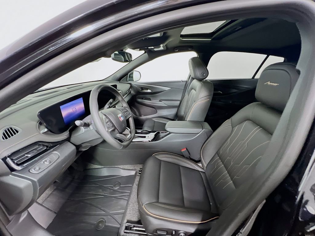 New 2025 Buick Envista Avenir image 17