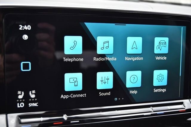 New 2026 Volkswagen Atlas Cross Sport SE image 14