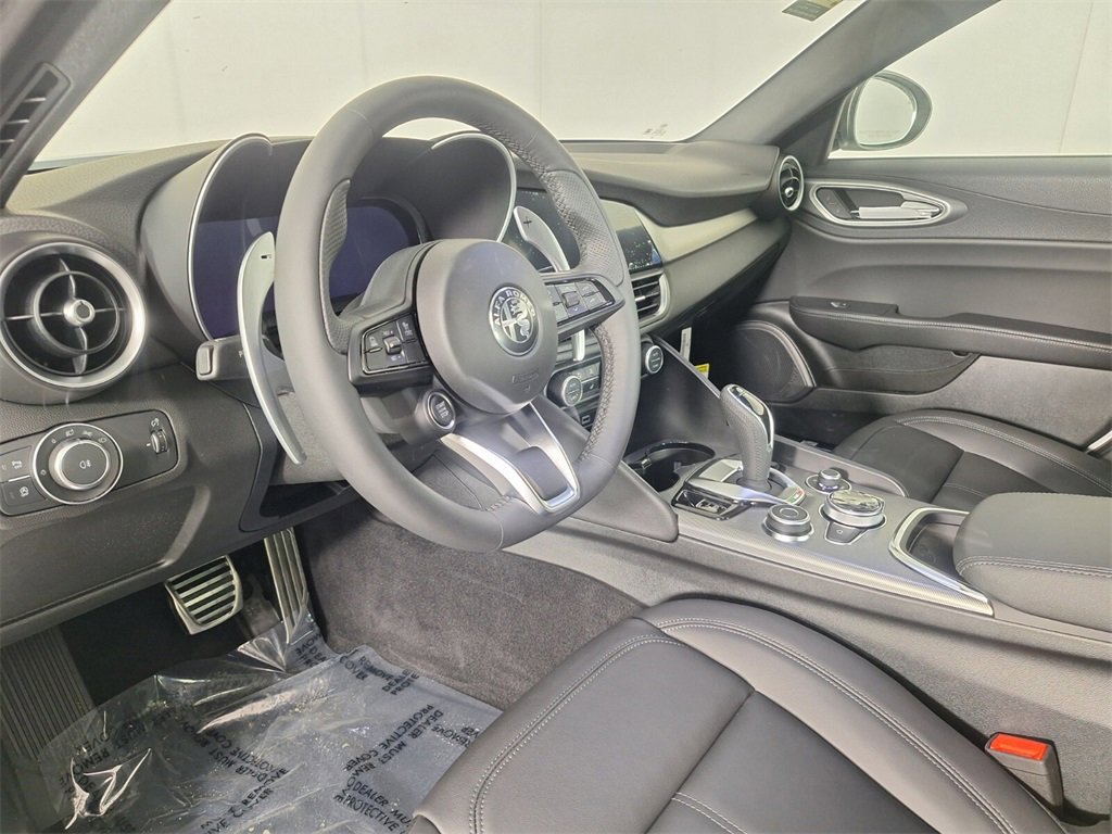 New 2025 Alfa Romeo Giulia image 20