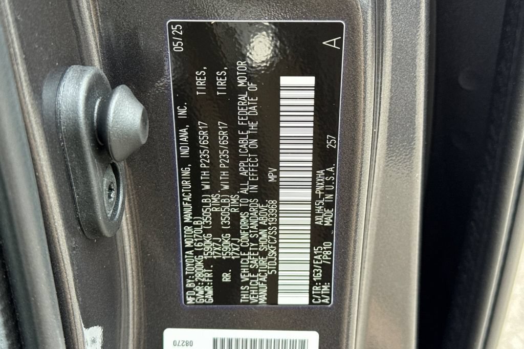 Certified 2025 Toyota Sienna XLE w/ XLE Plus Package AWD/4WD image 30