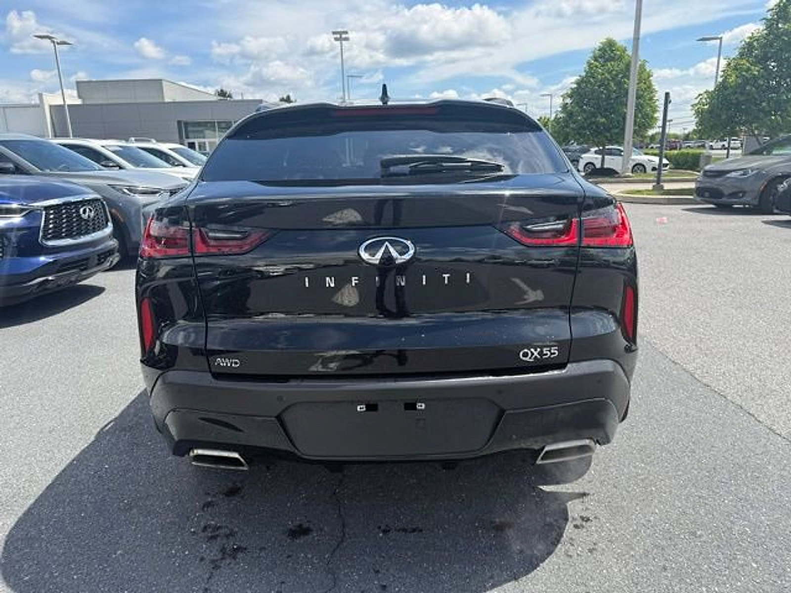 Used 2023 INFINITI QX55 Sensory w/ Lighting Package AWD/4WD image 11