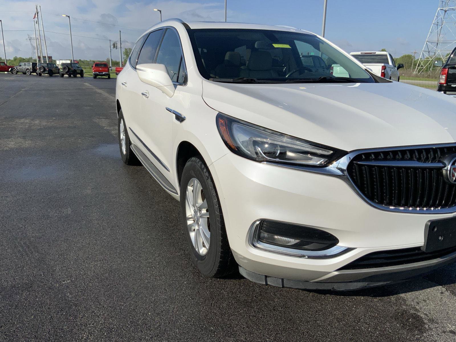 Used 2019 Buick Enclave Essence FWD image 10