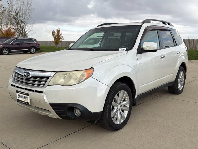 Used 2012 Subaru Forester 2.5X Limited AWD/4WD image 2